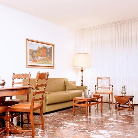 מסטרה Rosa Garden B&B מראה חיצוני תמונה
